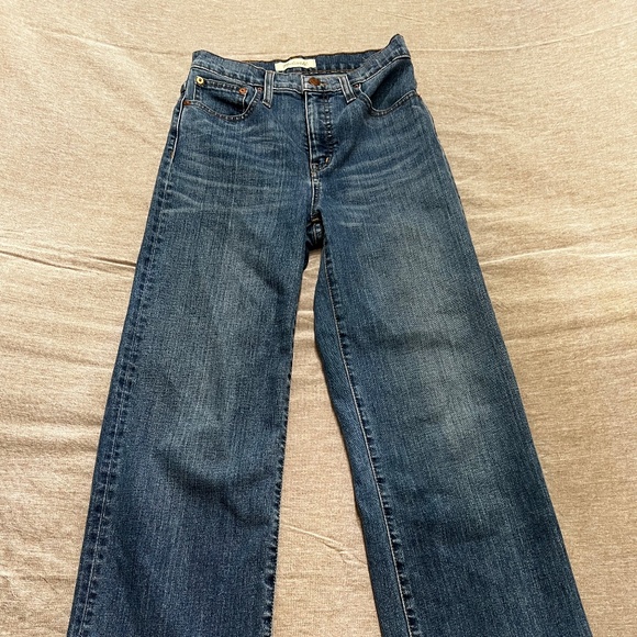 Madewell Slim Wide-Leg Jeans in Crownridge Wash: Raw-Hem Edition - Picture 2 of 9